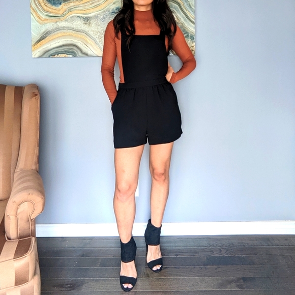 Topshop black crepe Pini playsuit - Picture 1 of 5